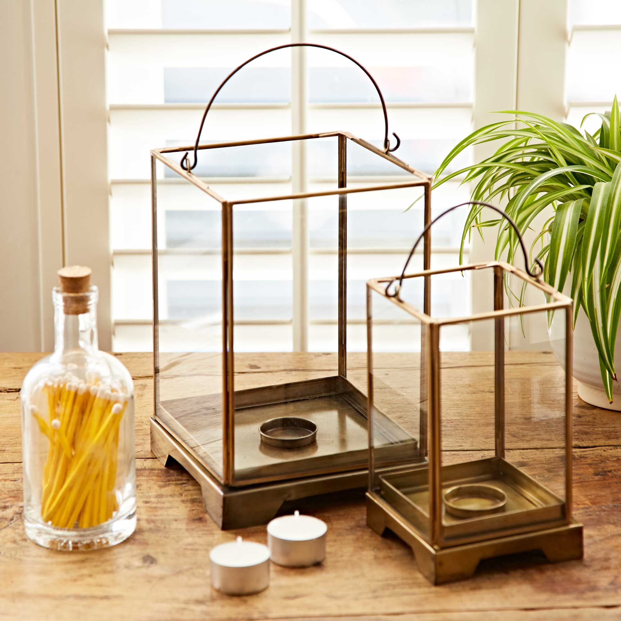 ANTIQUE BRASS LANTERN SMALL