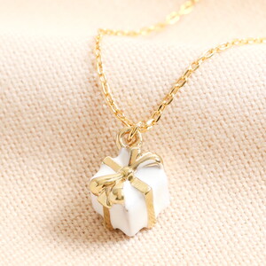 Enamel Present Pendant Necklace in Gold