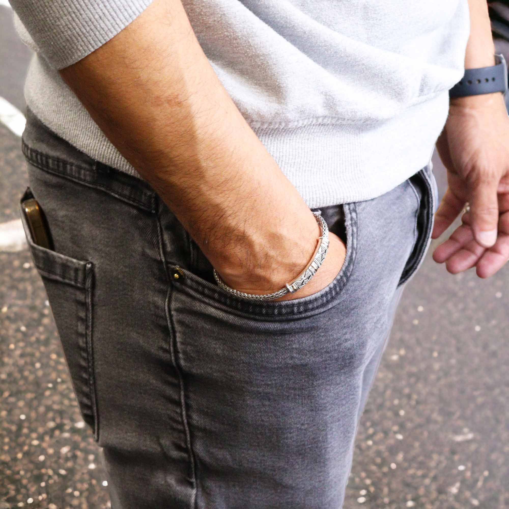 Silver & Gold Bracelet - Unisex Single Chain - Image 4