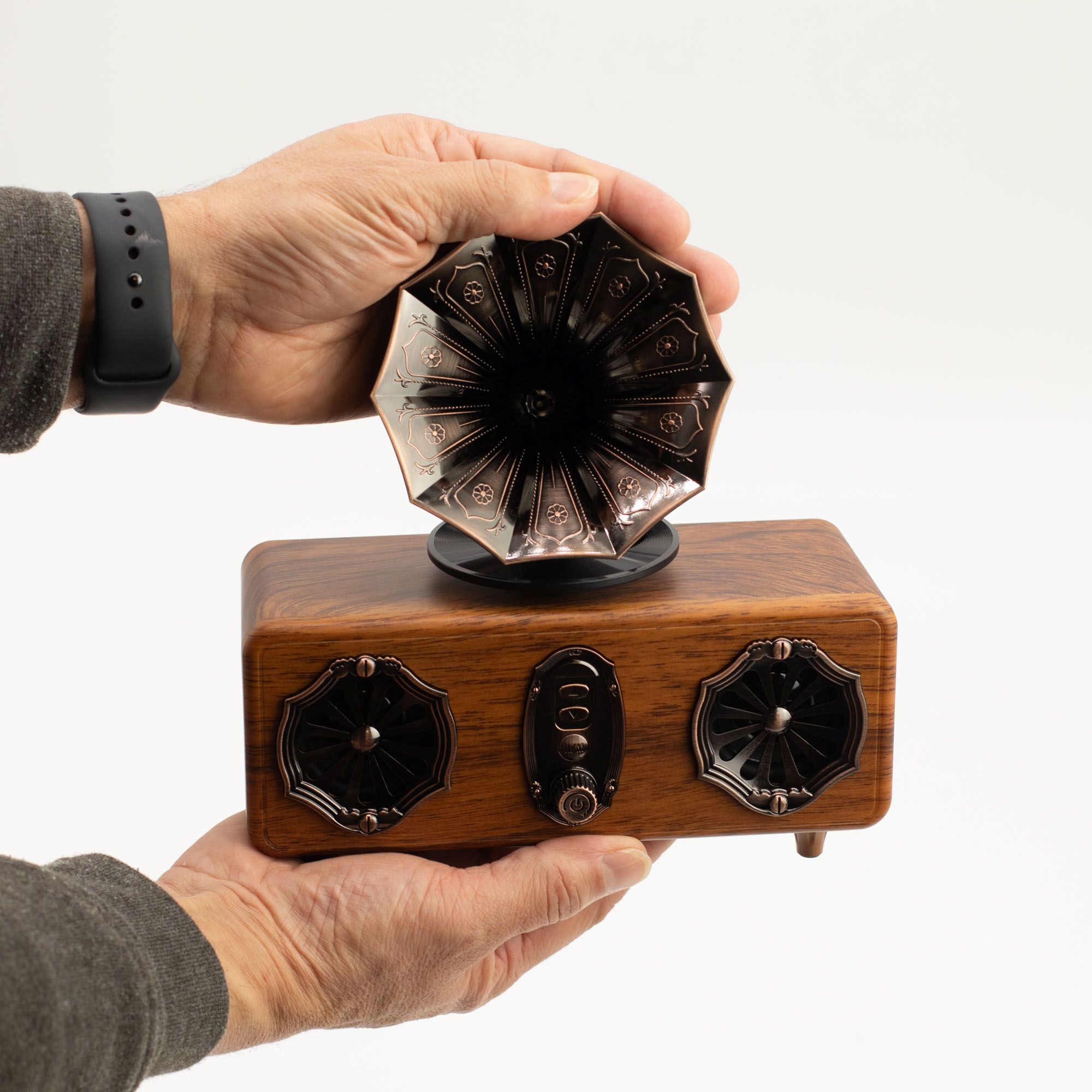 Retro Mini Double Gramophone Speaker - Bluetooth - 5.4 watt x 2 - Image 6